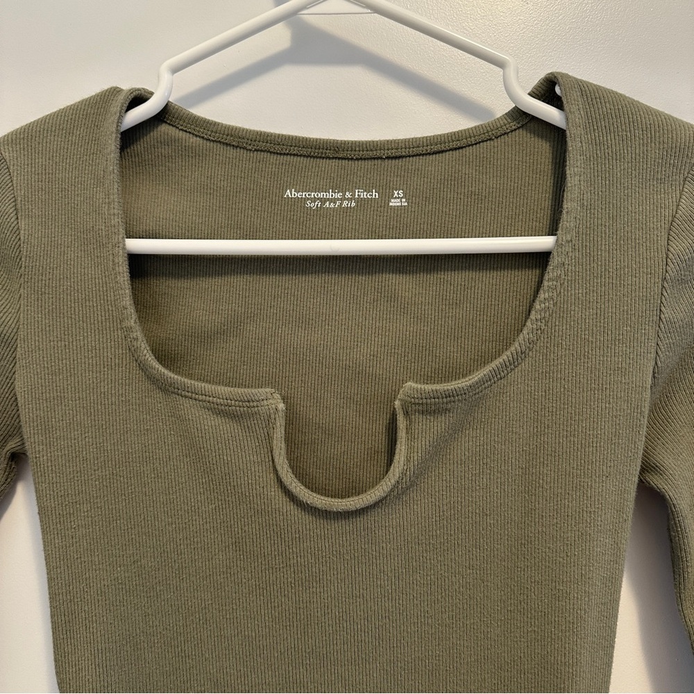 Abercrombie & Fitch Olive Green Ribbed Bodysuit Size XS Women’s - Picture 2 of 12